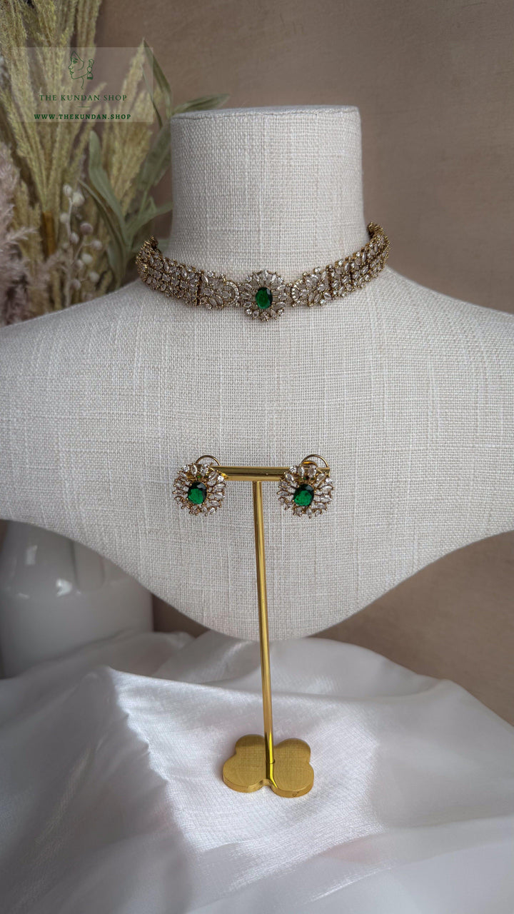 Aurora in Champagne // Emerald Green Necklace Sets THE KUNDAN SHOP 