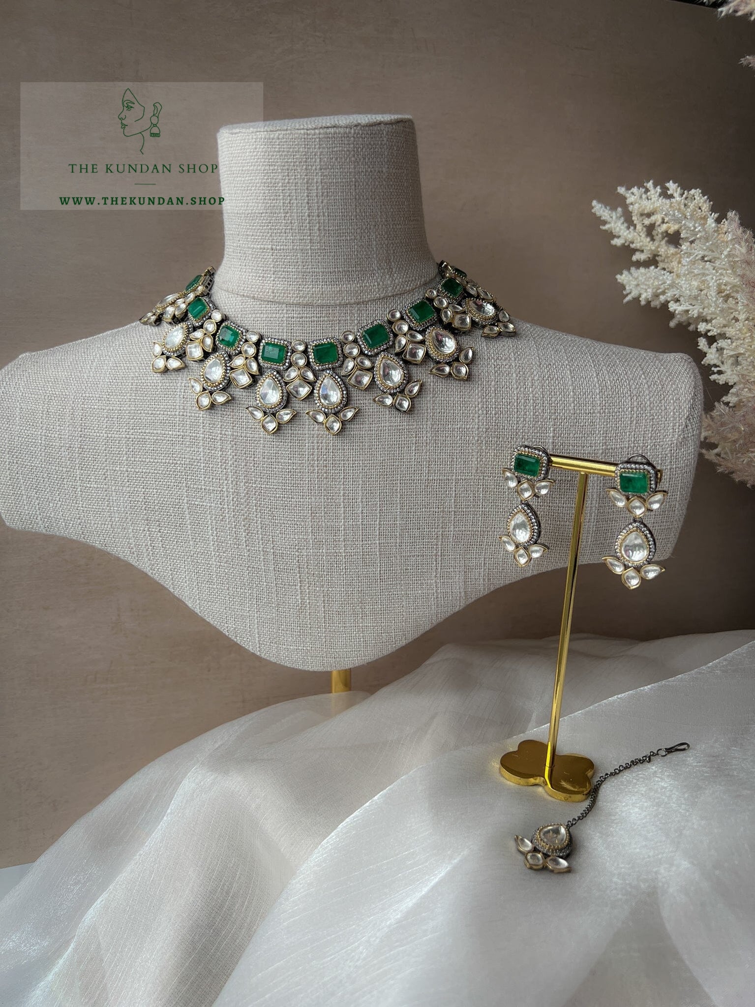 Pledged in Green Necklace Sets THE KUNDAN SHOP 