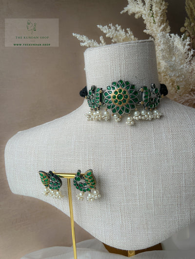 Earnest in Green // Oxidized Silver Necklace Sets THE KUNDAN SHOP 