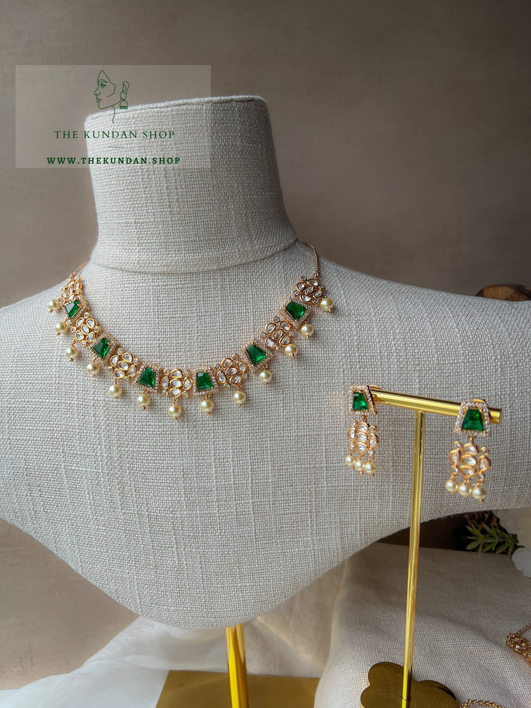 Straight Forward in Green Necklace Sets THE KUNDAN SHOP 