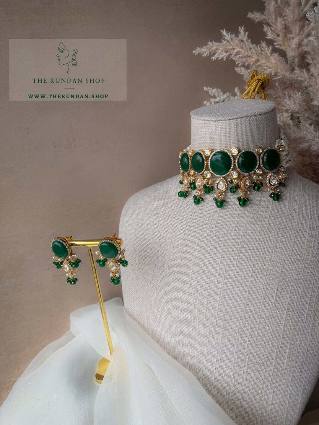 Starry Night in Emerald Necklace Sets THE KUNDAN SHOP 