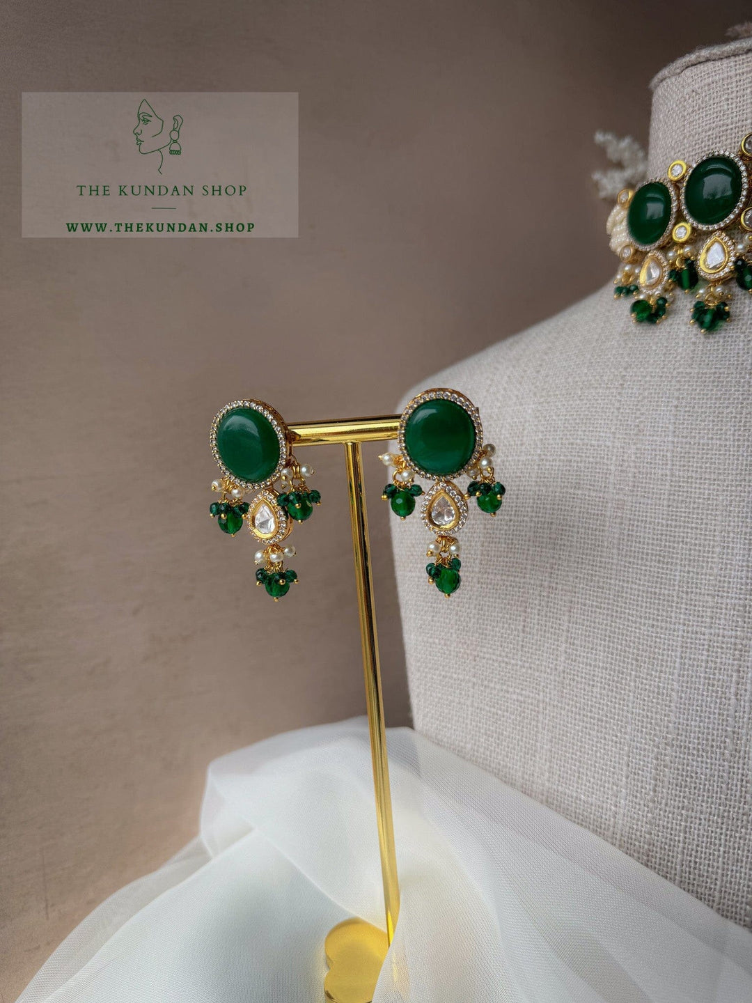 Starry Night in Emerald Necklace Sets THE KUNDAN SHOP 