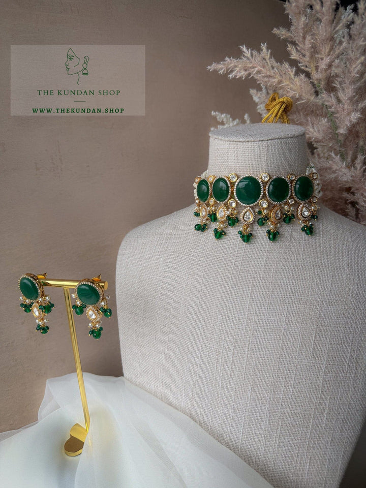 Starry Night in Emerald Necklace Sets THE KUNDAN SHOP 