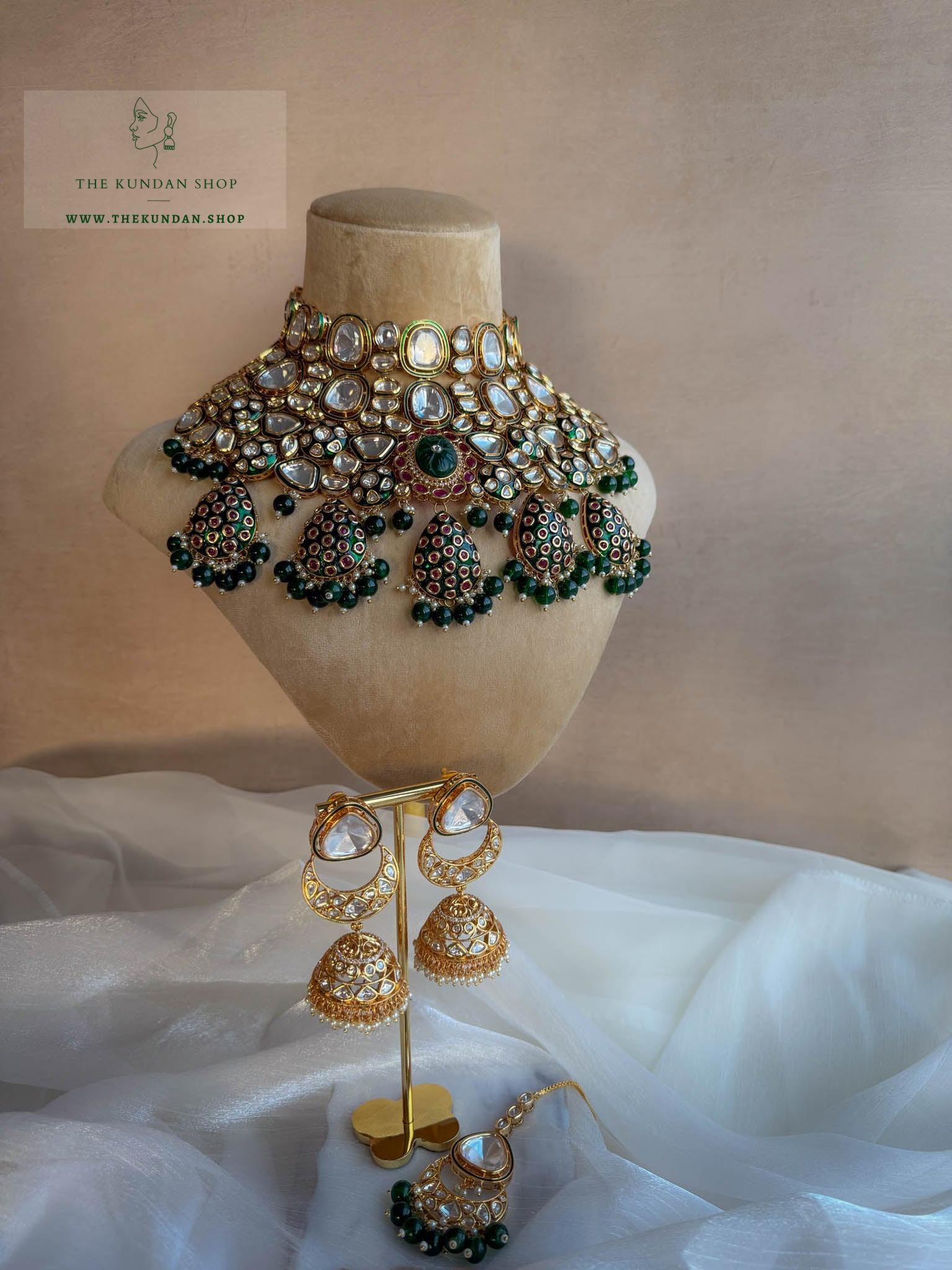 Farewell in Emerald Necklace Sets THE KUNDAN SHOP 
