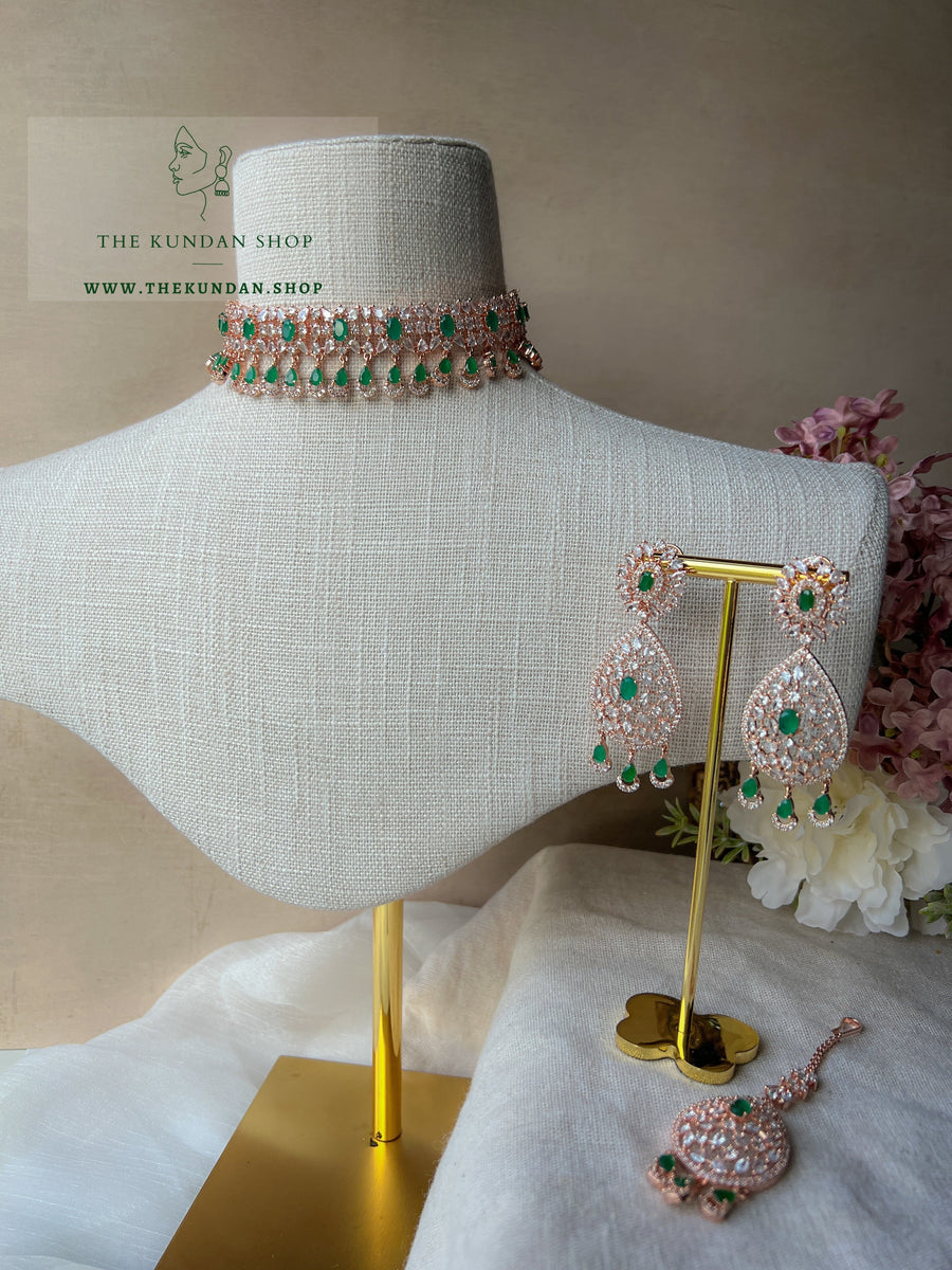 Prized Possession in Emerald Necklace Sets THE KUNDAN SHOP 