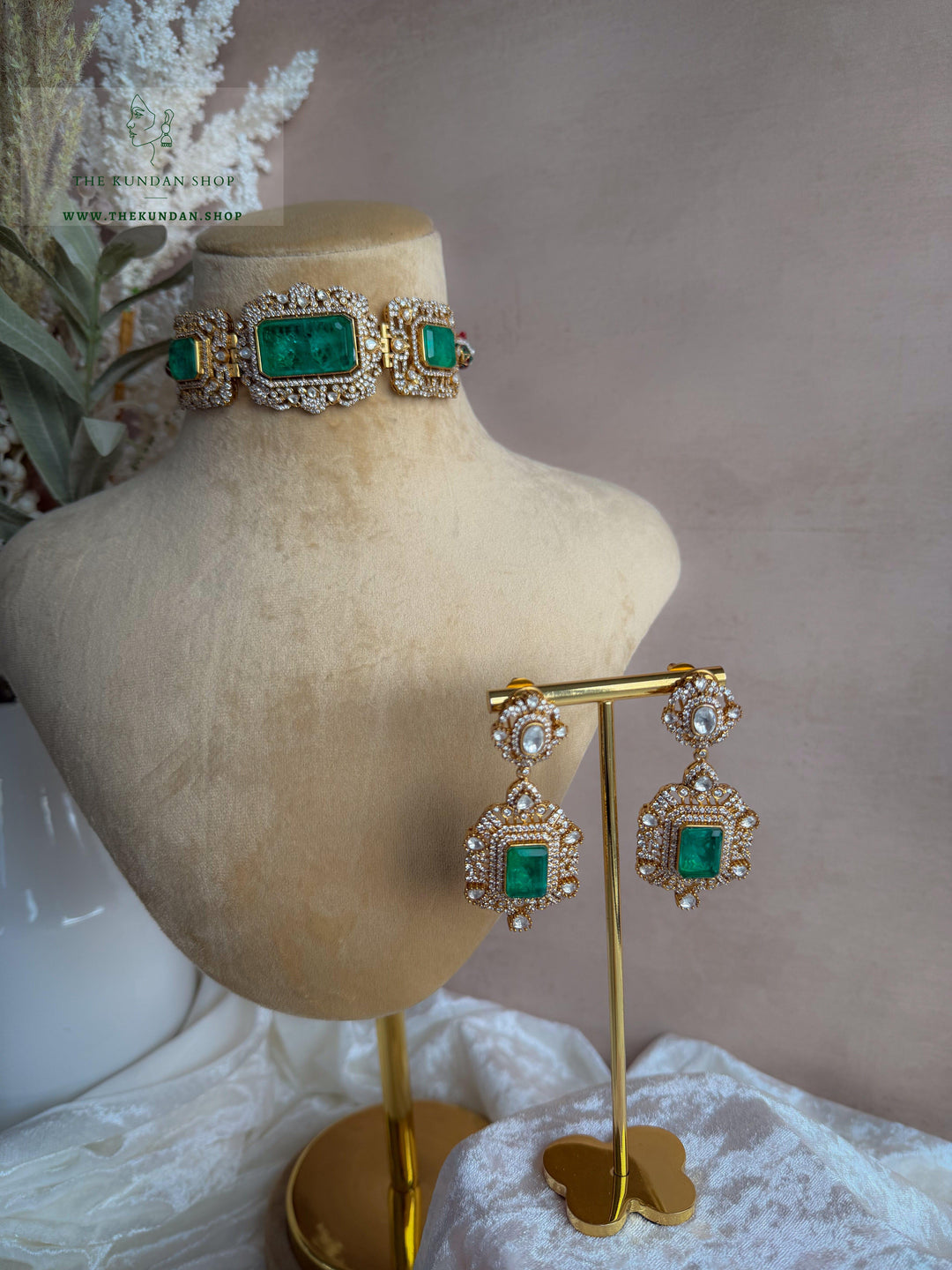 Emerald Myth Necklace Sets THE KUNDAN SHOP 