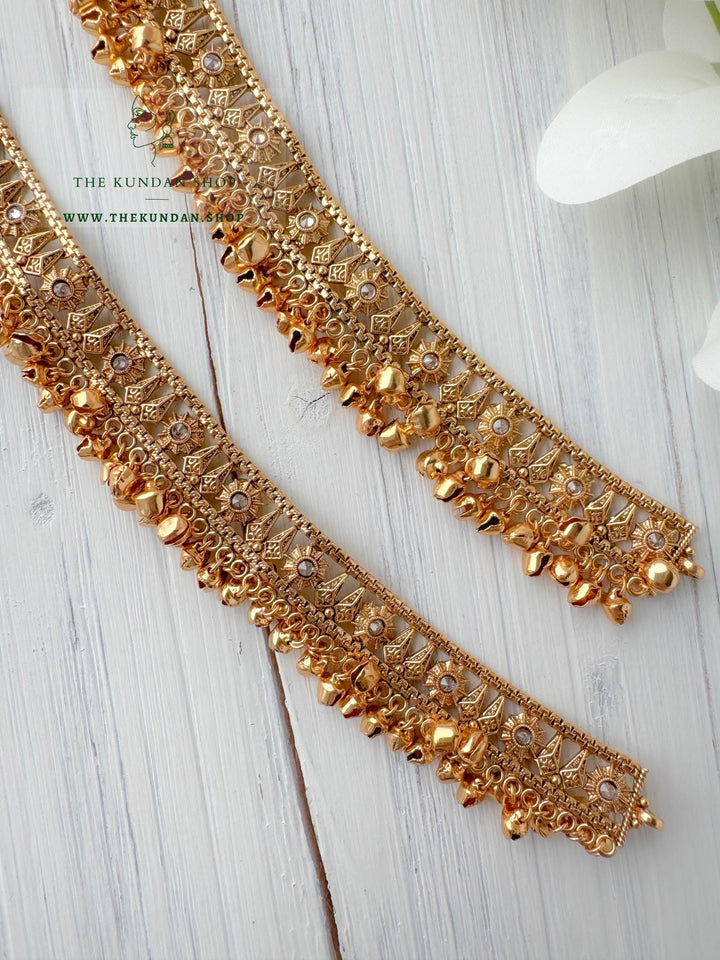 Floral Stone & Ghungroo // Anklets Anklets THE KUNDAN SHOP 