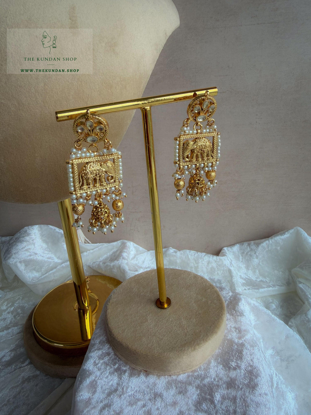 Dreamy in Golden Necklace Sets THE KUNDAN SHOP 