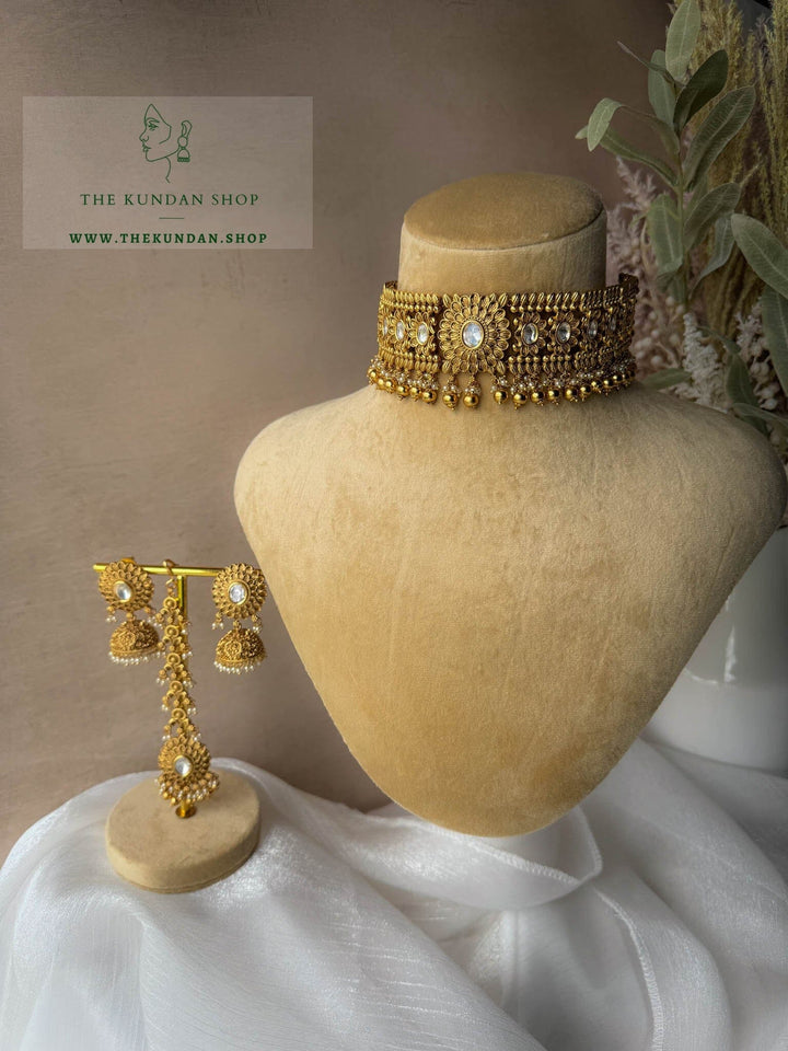 A Little Ray in Antique Necklace Sets THE KUNDAN SHOP 