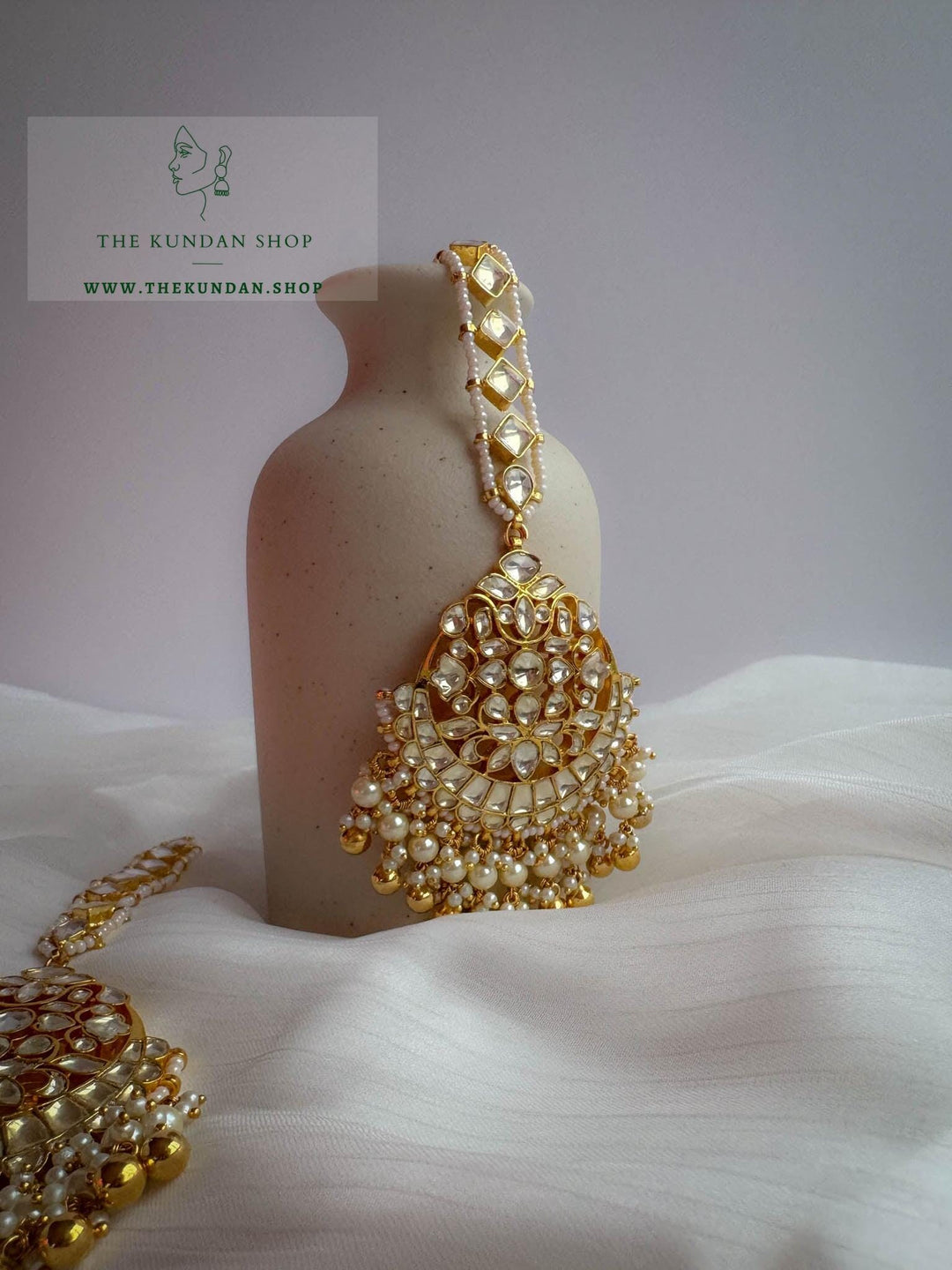 Golden Touch Tikka Maangtikka THE KUNDAN SHOP 