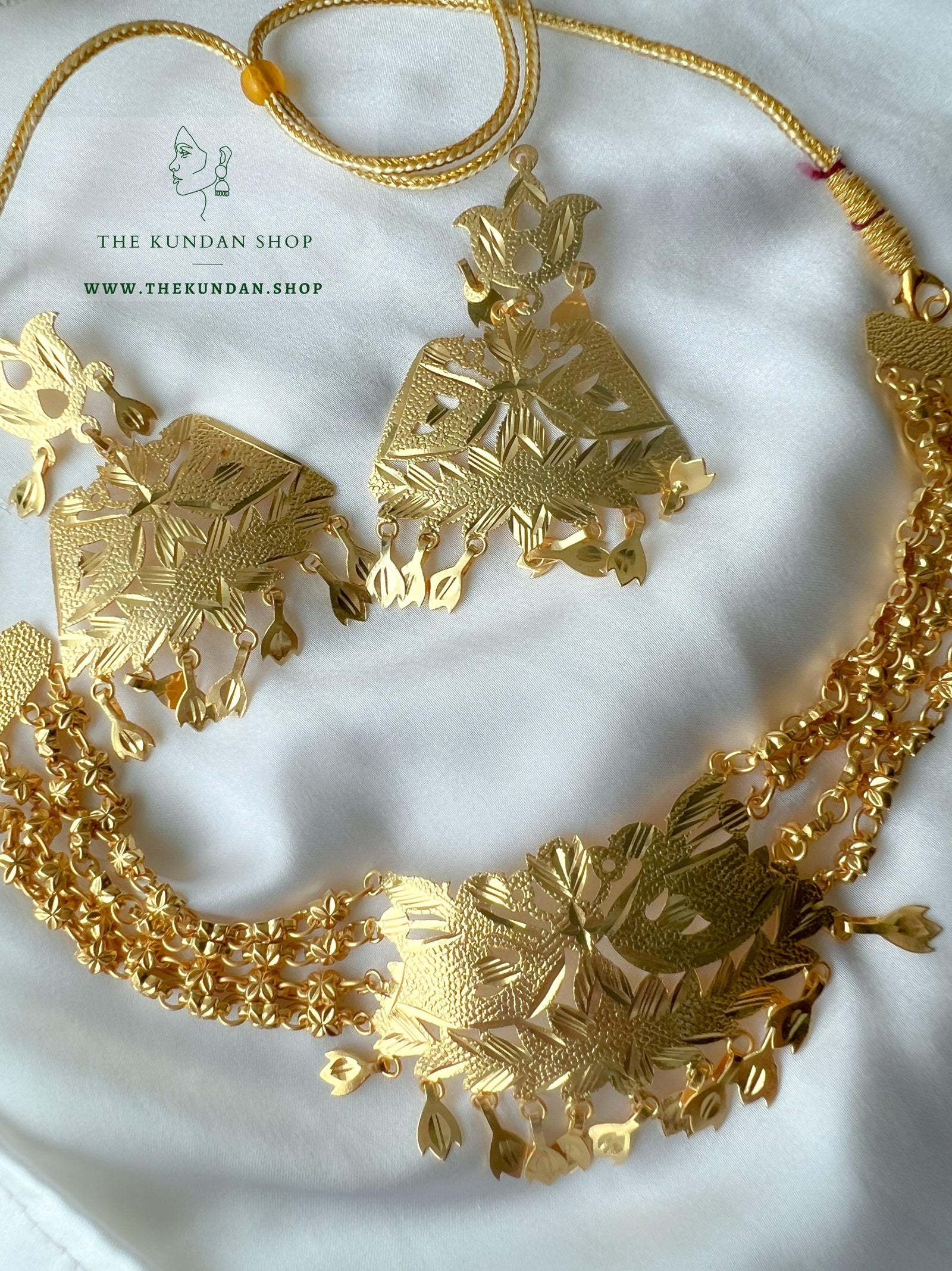 Golden Hour Necklace Sets THE KUNDAN SHOP 