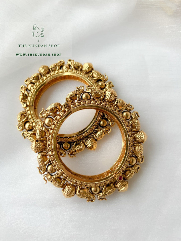 Elephant Pairs in Antique Bangles THE KUNDAN SHOP 