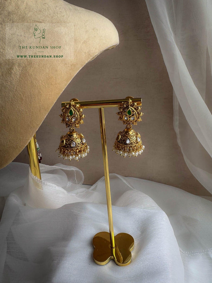 Protected Antique Choker Necklace Sets THE KUNDAN SHOP 