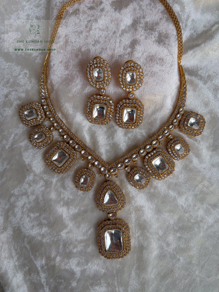 Tender in Golden Necklace Sets THE KUNDAN SHOP 