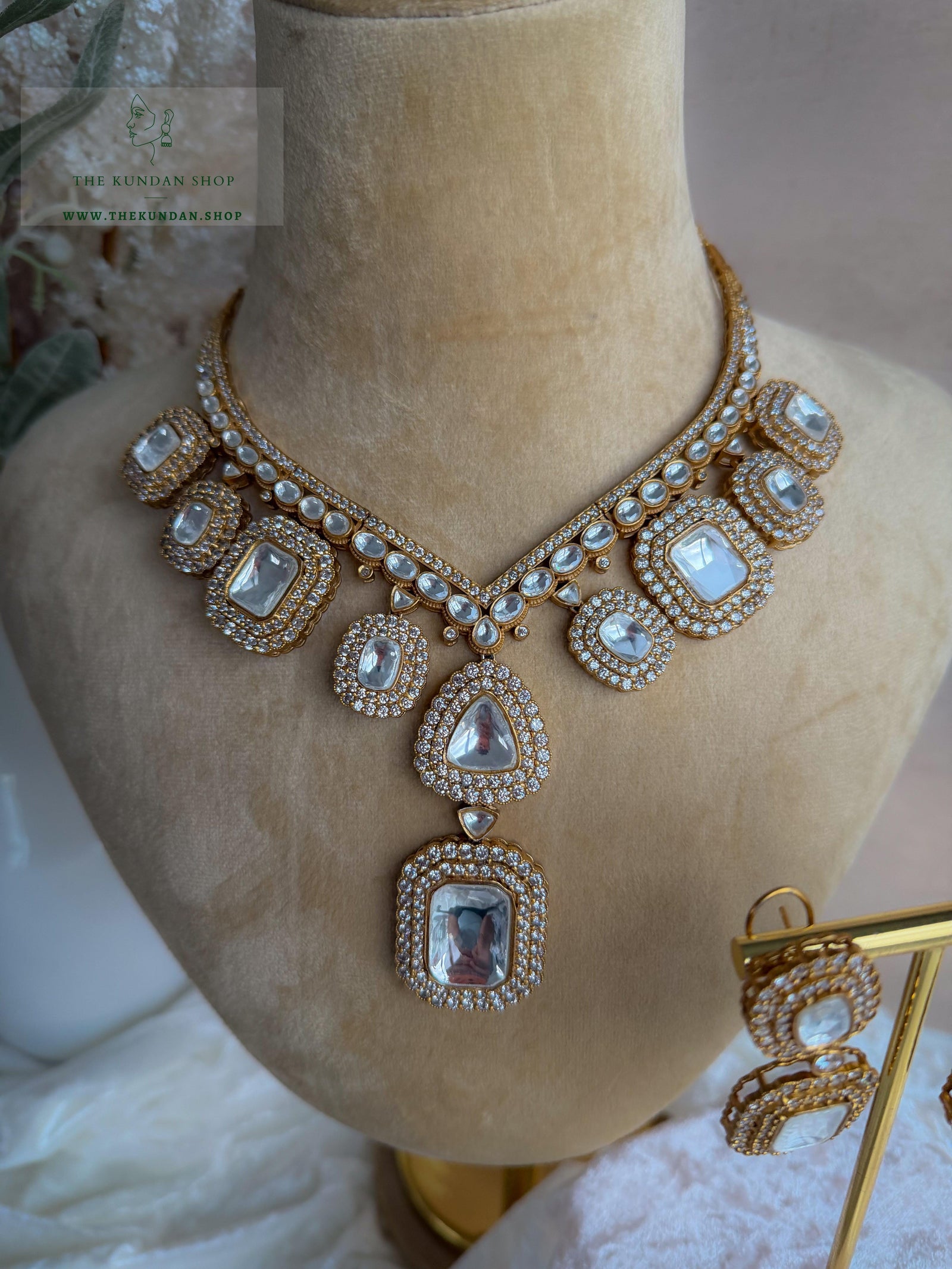 Tender in Golden Necklace Sets THE KUNDAN SHOP 