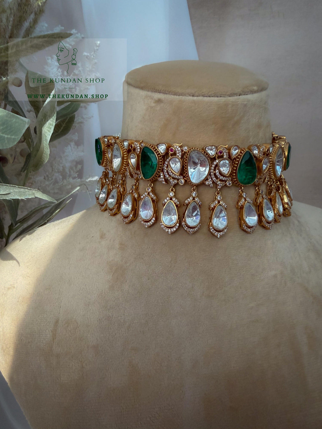 Hidden Moorni in Green Necklace Sets THE KUNDAN SHOP 