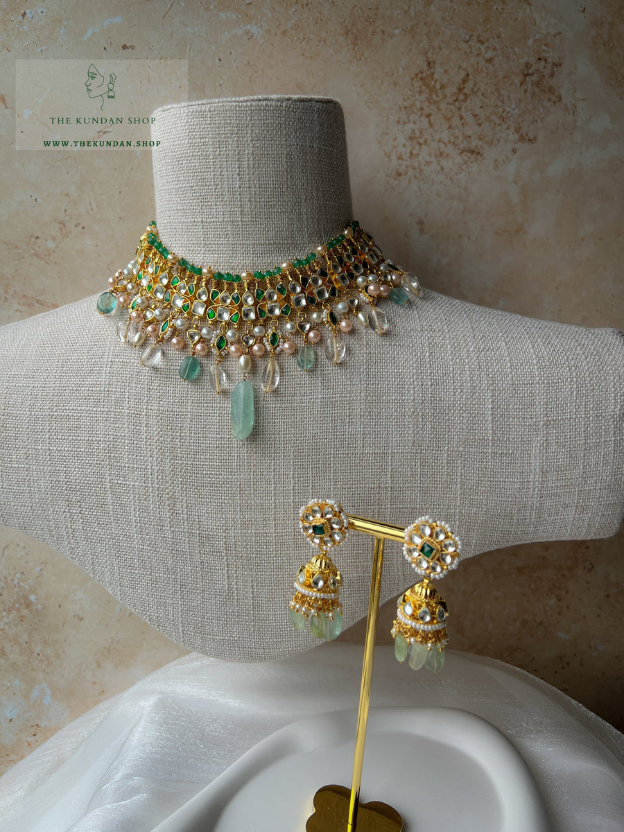 Fallout in Greens Necklace Sets THE KUNDAN SHOP 