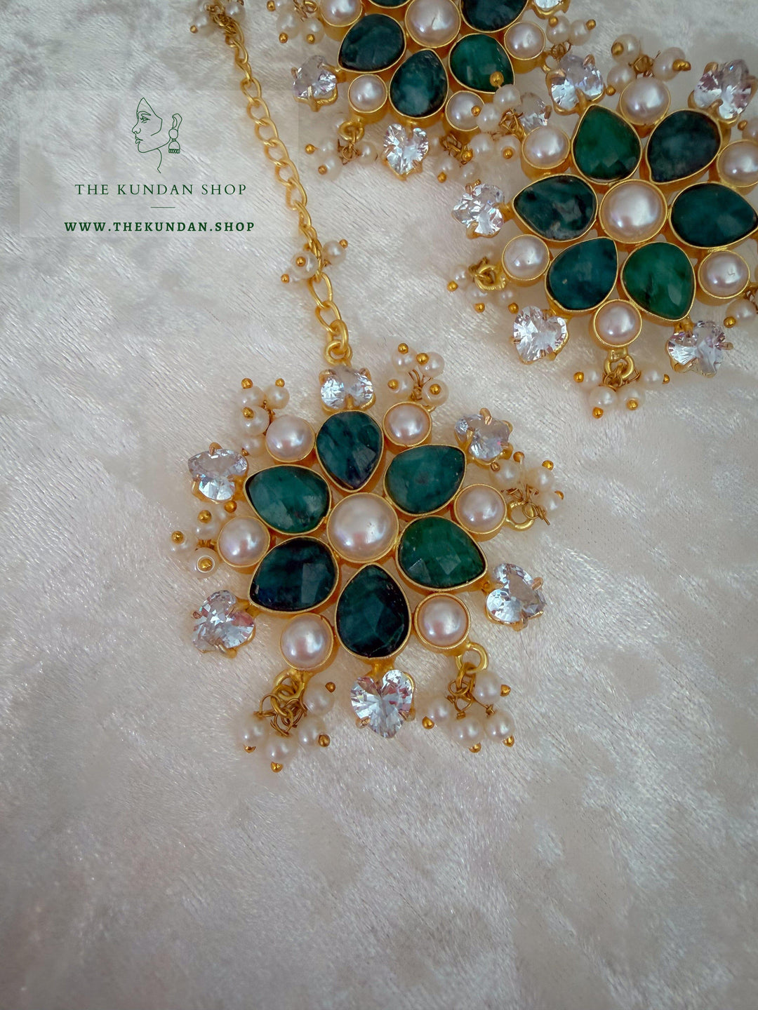 Petal Garden // Green Earrings + Tikka THE KUNDAN SHOP 