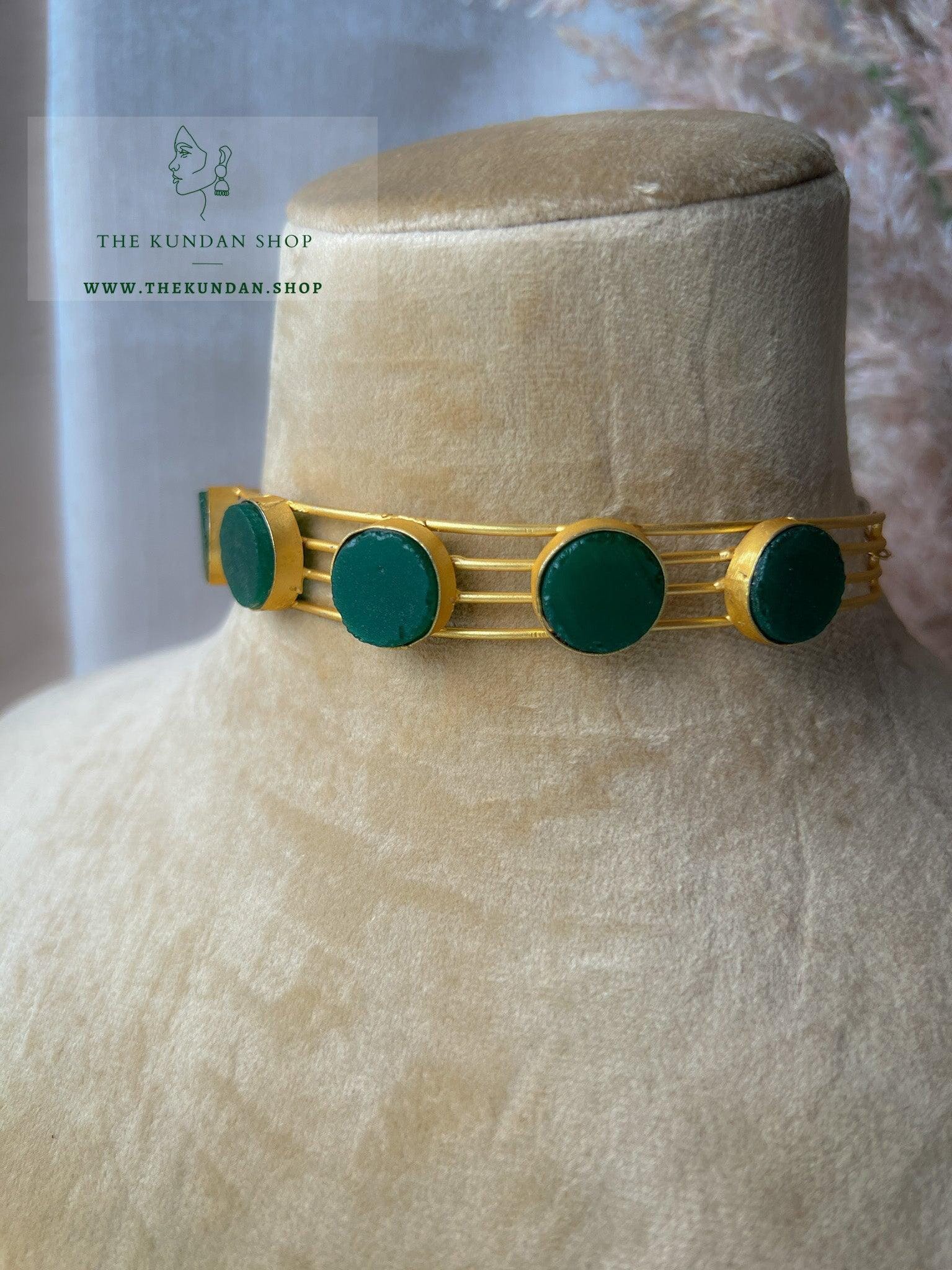 Patient Birds in Emerald Necklace Sets THE KUNDAN SHOP 
