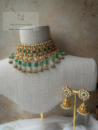 Ardor in Green Necklace Sets THE KUNDAN SHOP 