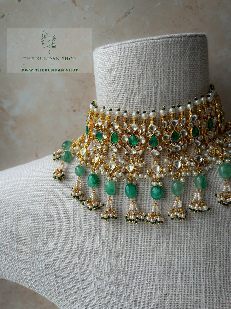 Ardor in Green Necklace Sets THE KUNDAN SHOP 