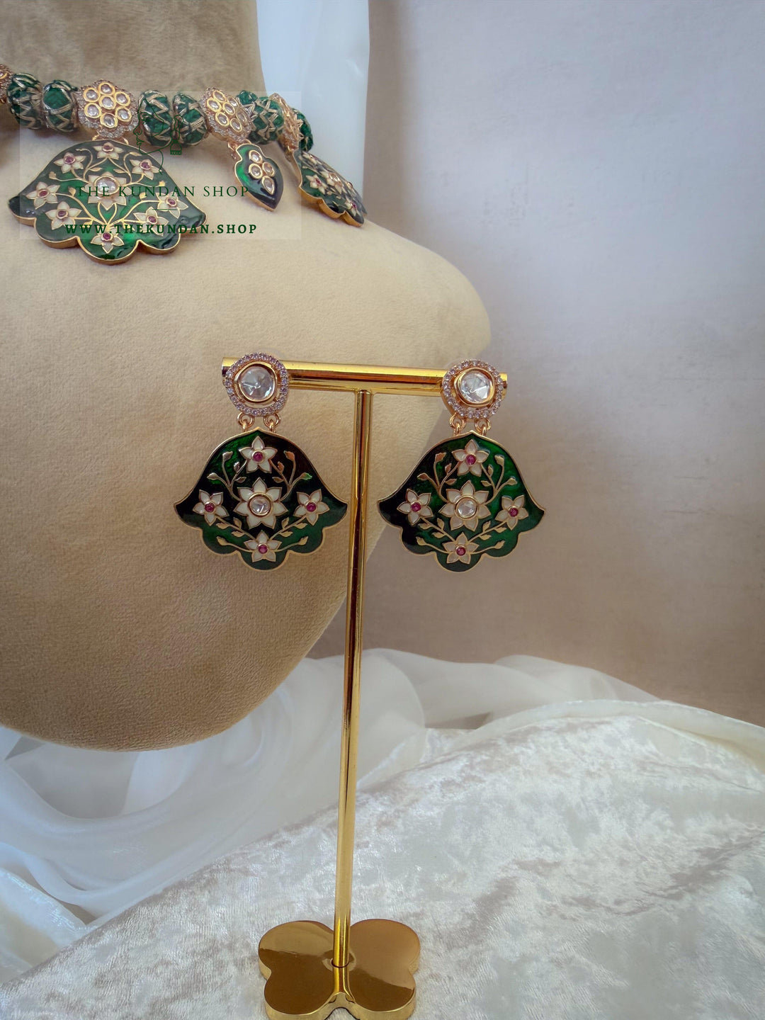 Floral Blends // Green Meenakari Necklace Sets THE KUNDAN SHOP 