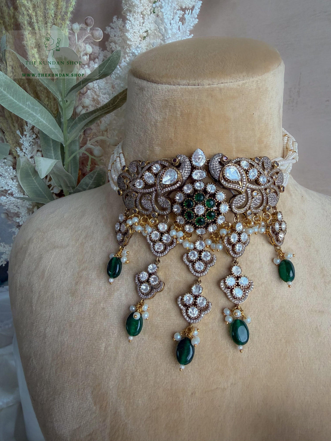 To Desire // Green Necklace Sets THE KUNDAN SHOP 
