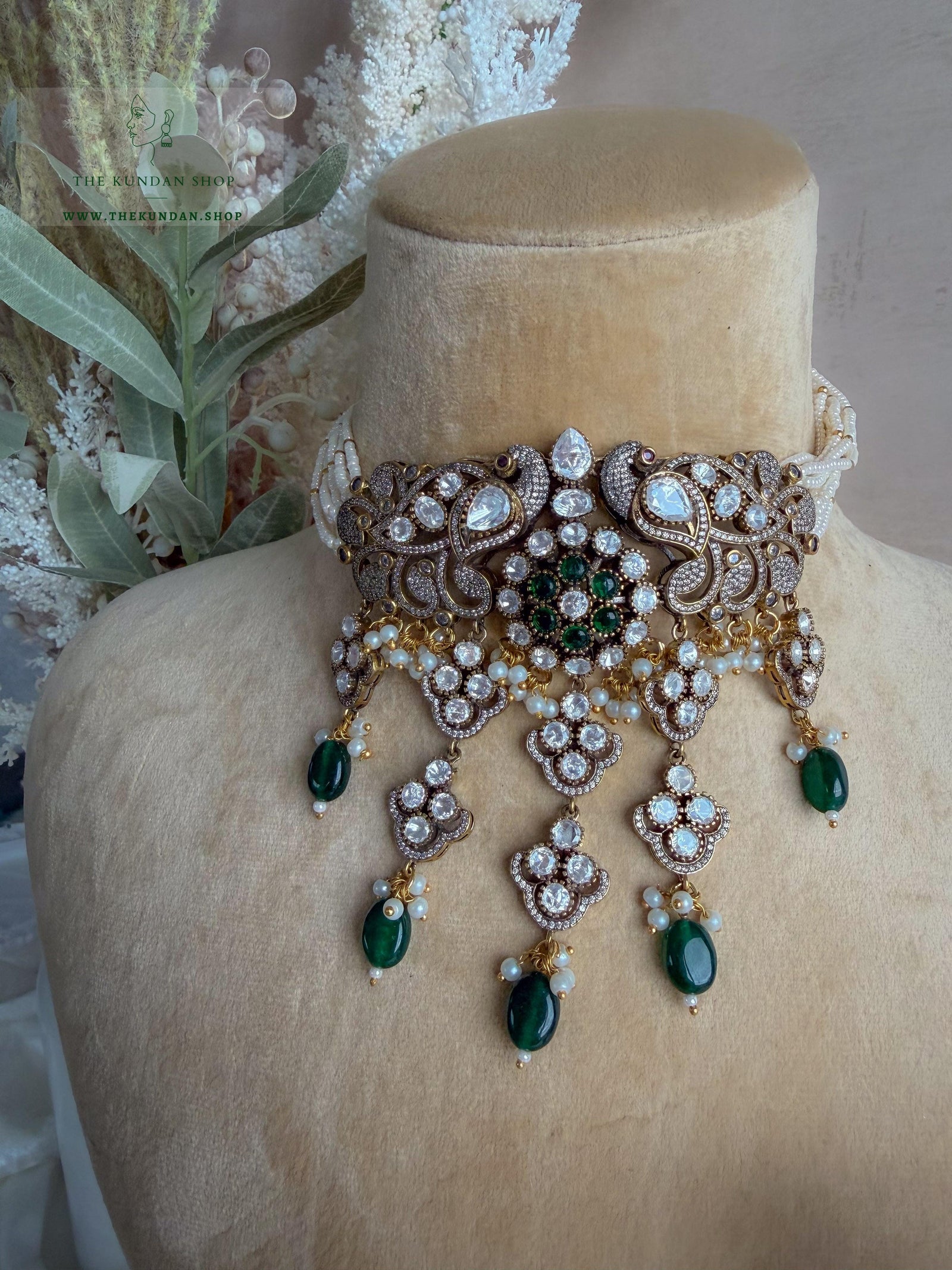 To Desire // Green Necklace Sets THE KUNDAN SHOP 