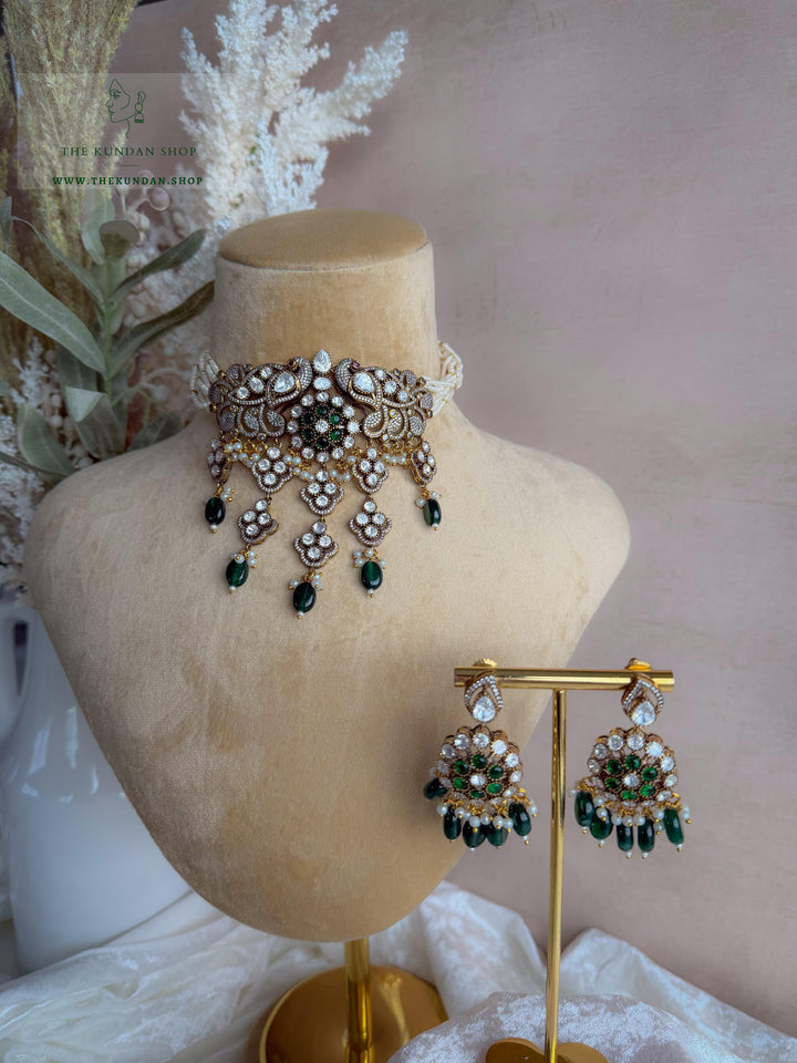 To Desire // Green Necklace Sets THE KUNDAN SHOP 