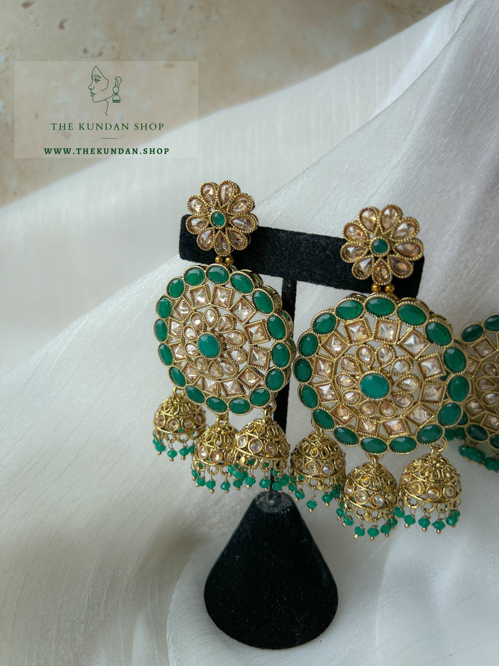 Willing in Green Earrings + Tikka THE KUNDAN SHOP 