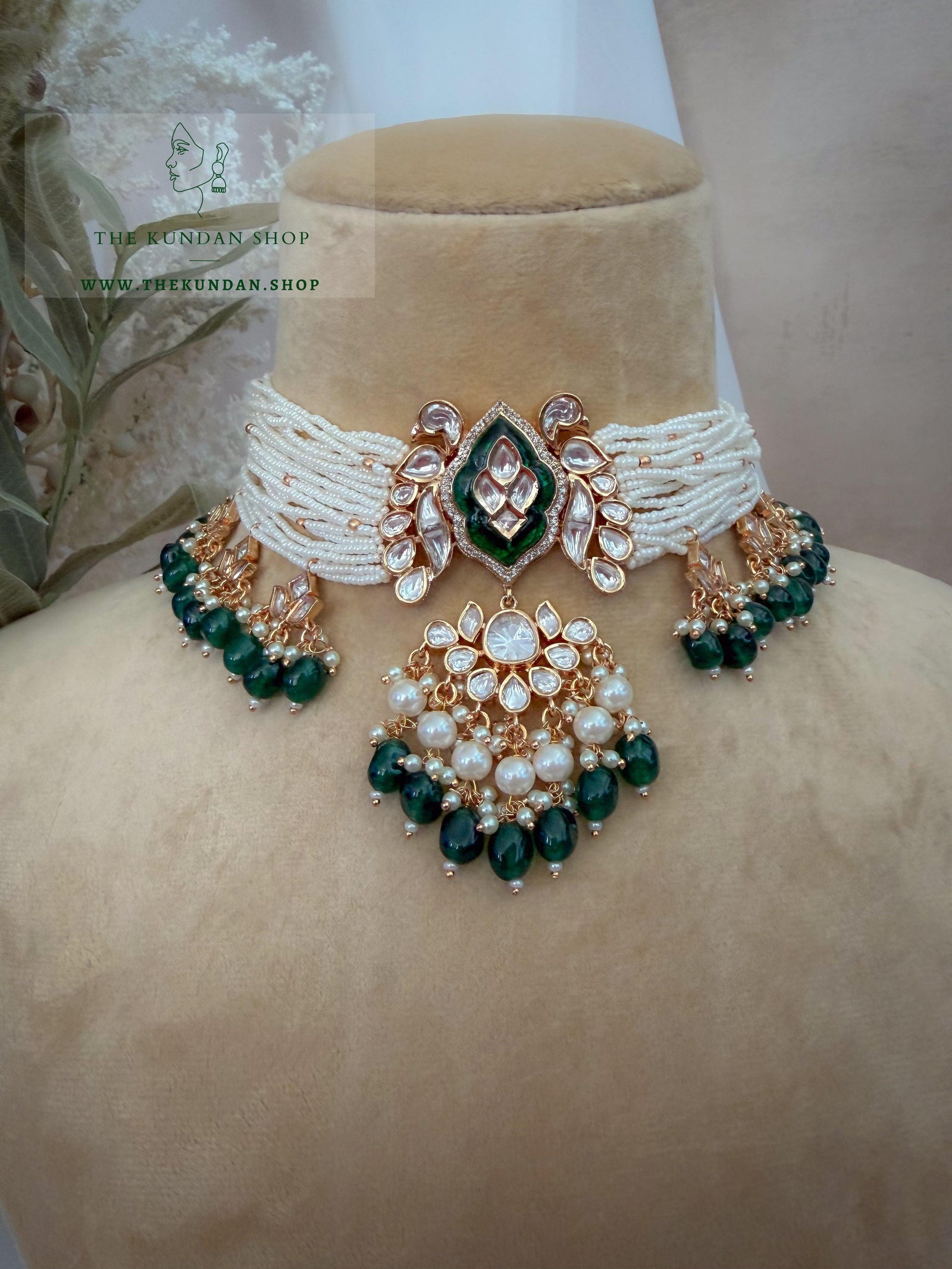 Pearl Wings // Green Kundan Necklace Sets THE KUNDAN SHOP 