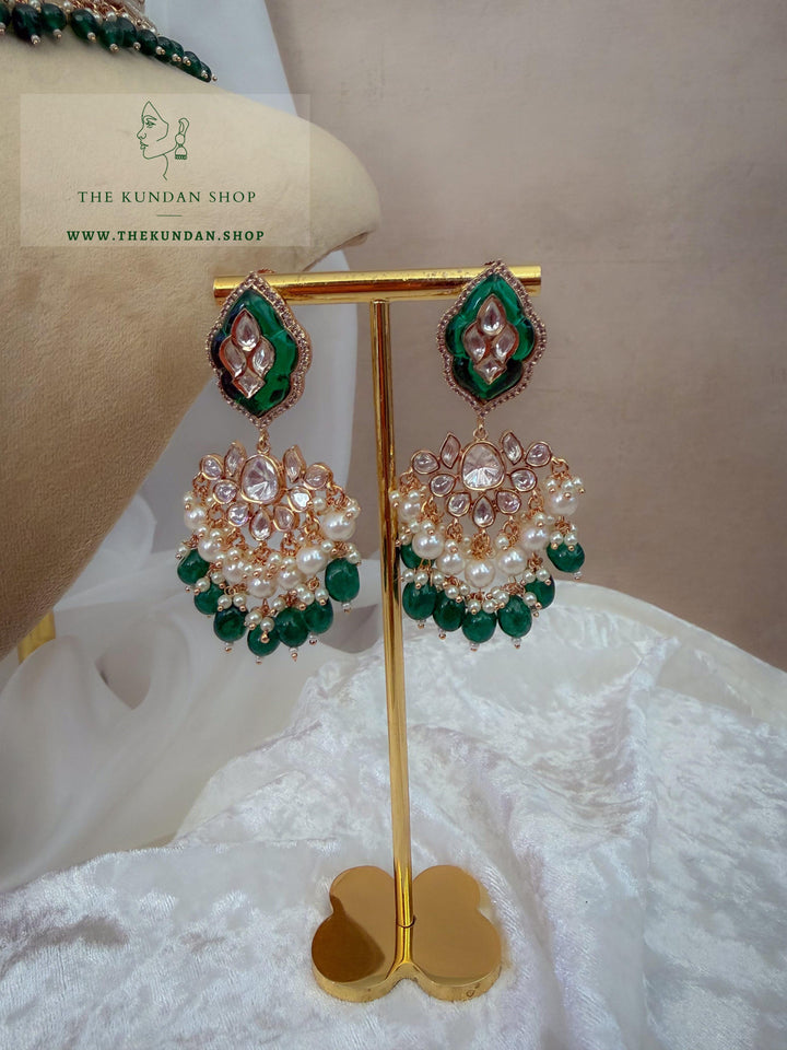 Pearl Wings // Green Kundan Necklace Sets THE KUNDAN SHOP 