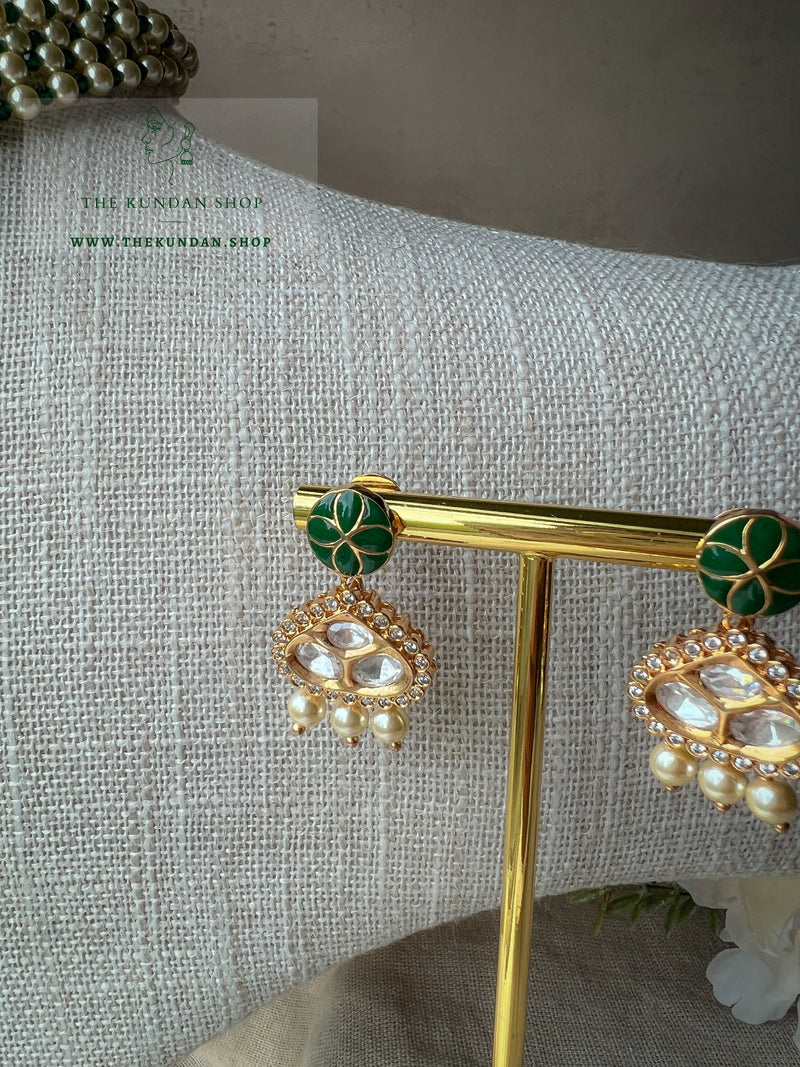 Thoughtful in Green Necklace Sets THE KUNDAN SHOP 