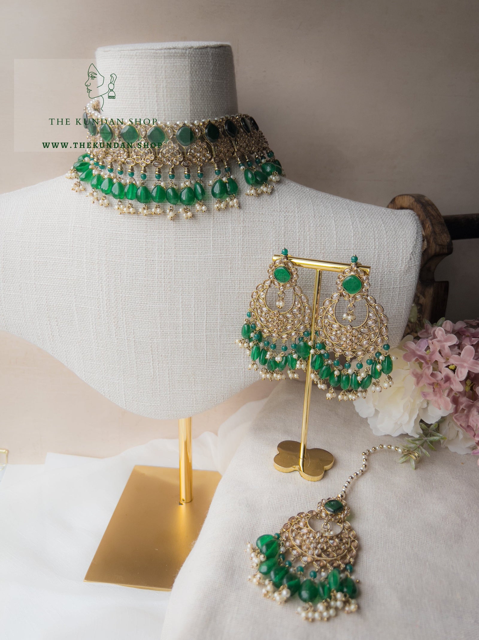Fall Apart in Green Necklace Sets THE KUNDAN SHOP 
