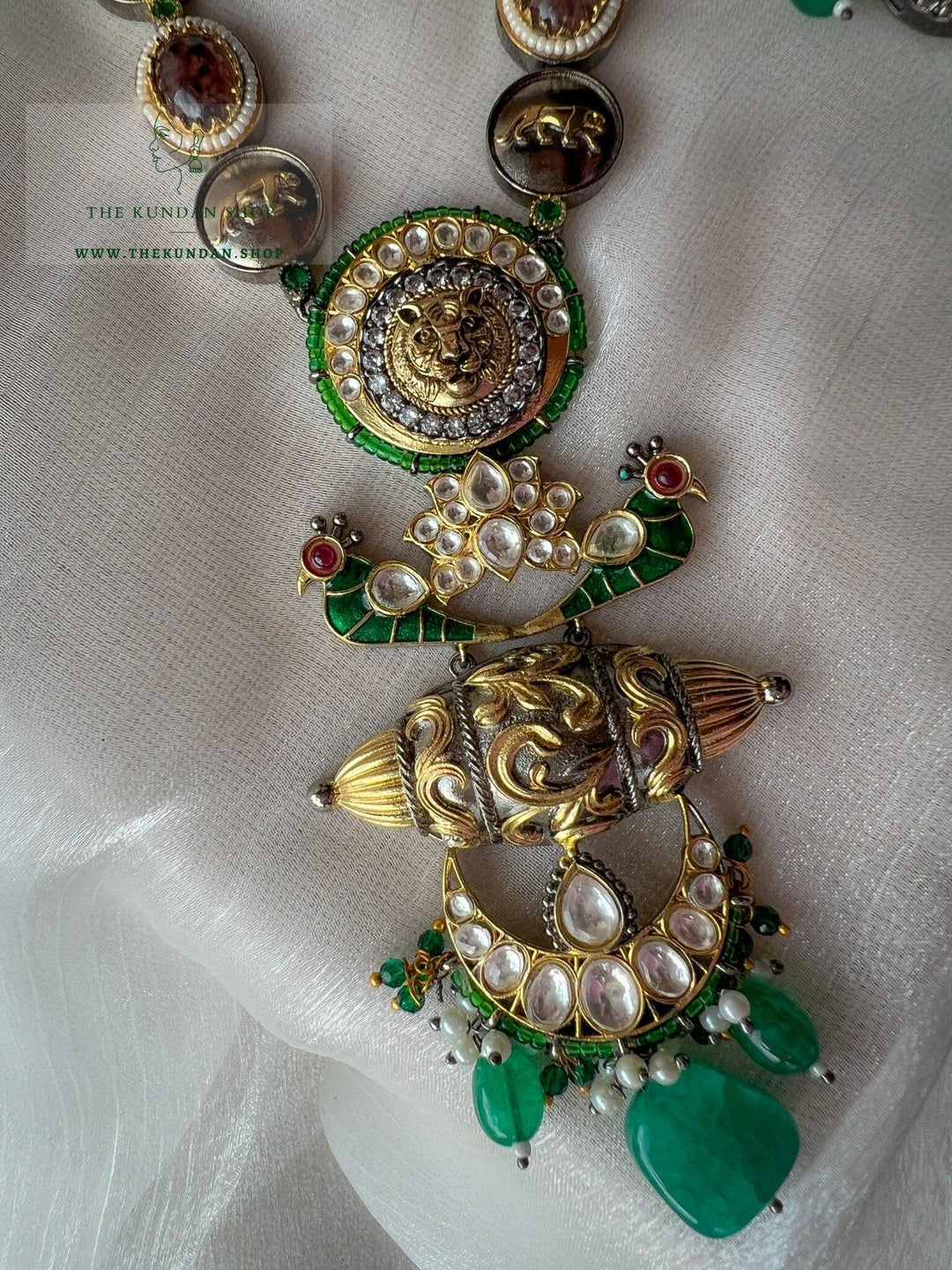 Sabya Green Moorni Pendant Necklace Sets THE KUNDAN SHOP 