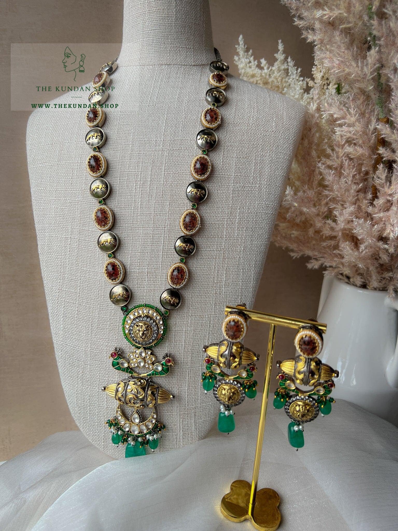 Sabya Green Moorni Pendant Necklace Sets THE KUNDAN SHOP 