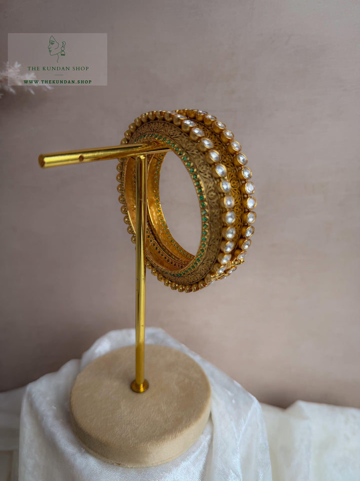 Emerald Lit Kangans in Kundan Bangles THE KUNDAN SHOP 