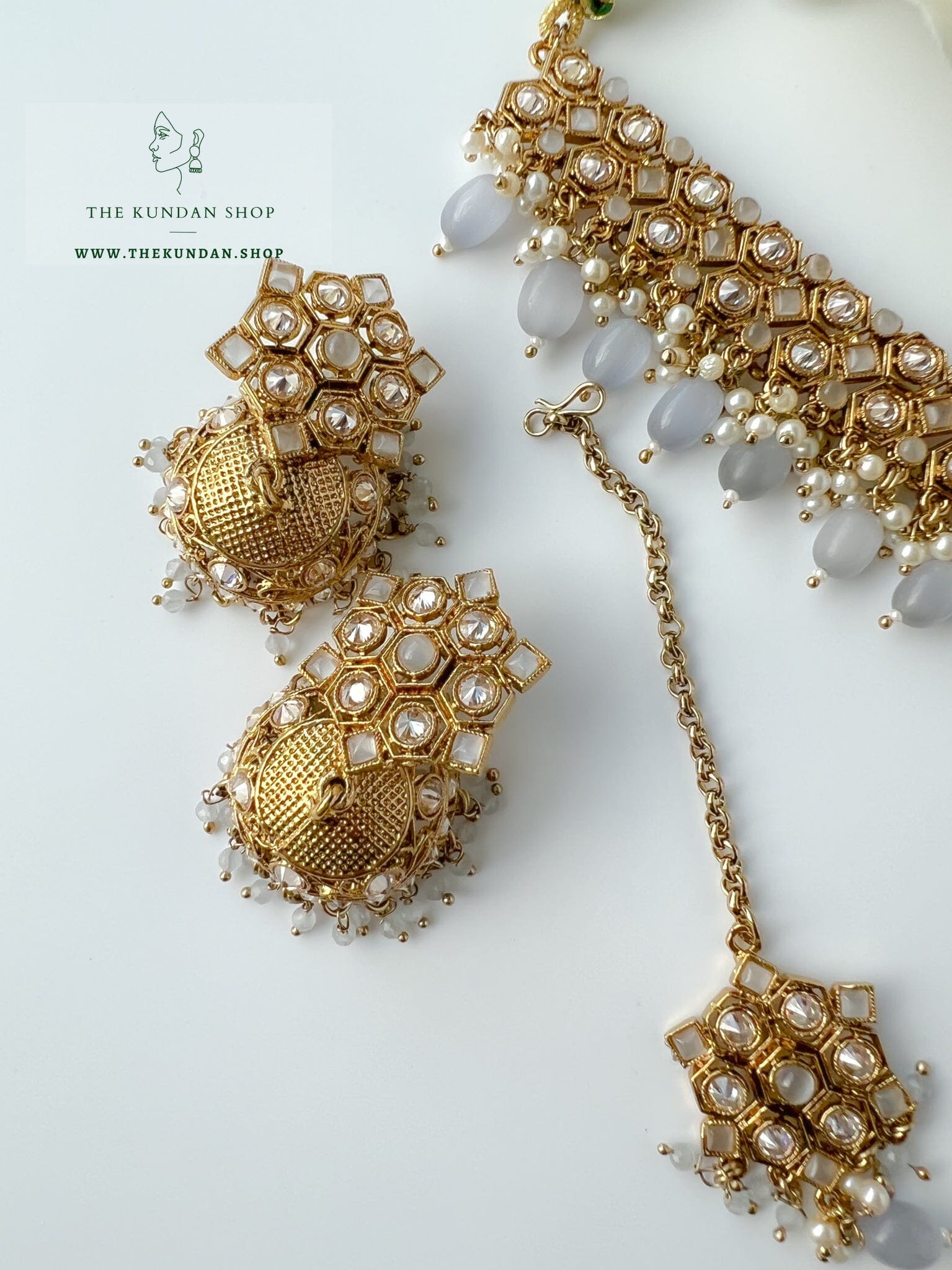Keeper in Grey Necklace Sets THE KUNDAN SHOP 
