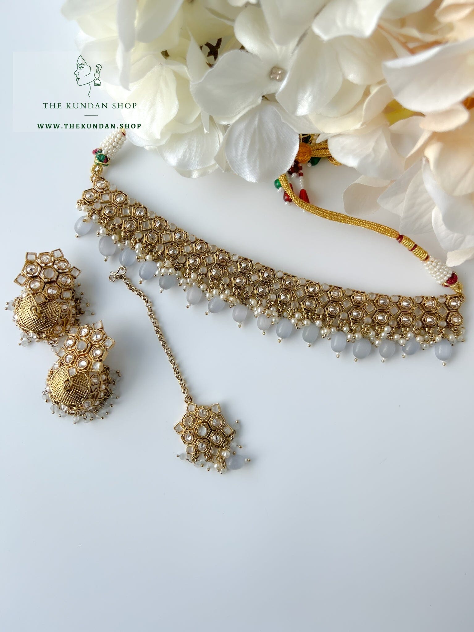 Keeper in Grey Necklace Sets THE KUNDAN SHOP 