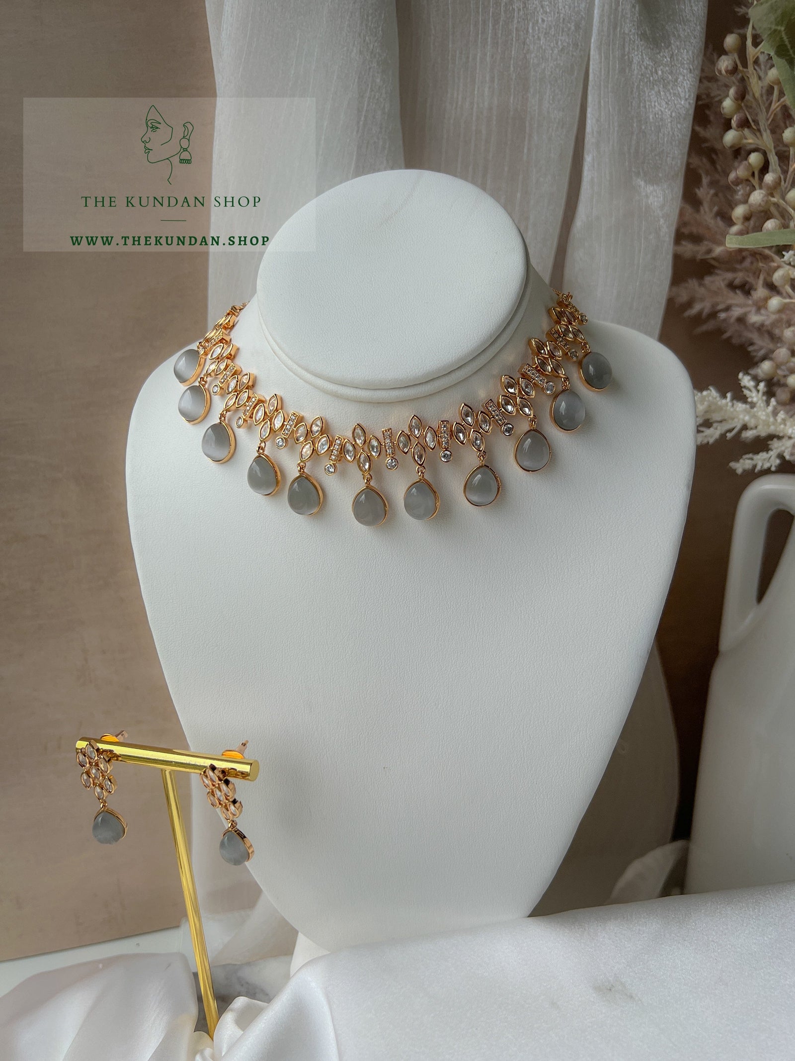 Make it Right in Grey Necklace Sets THE KUNDAN SHOP 