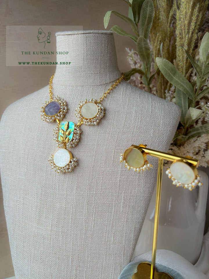 Arrangement in Grey & Mother of Pearl Necklace Sets THE KUNDAN SHOP 