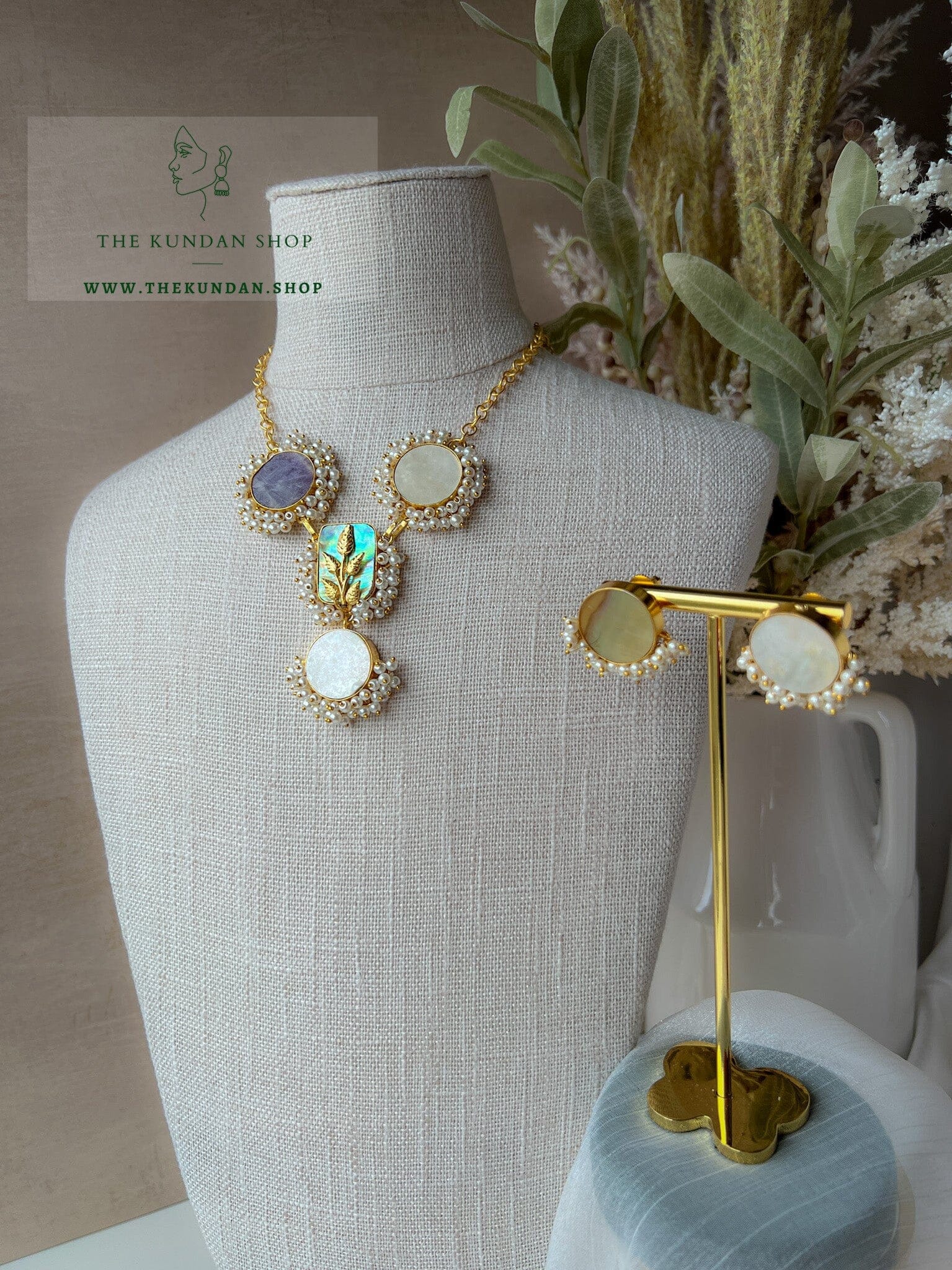 Arrangement in Grey & Mother of Pearl Necklace Sets THE KUNDAN SHOP 