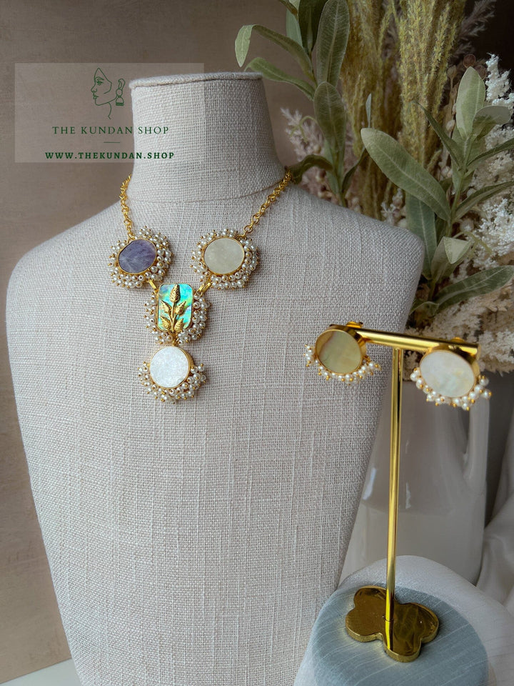 Arrangement in Grey & Mother of Pearl Necklace Sets THE KUNDAN SHOP 