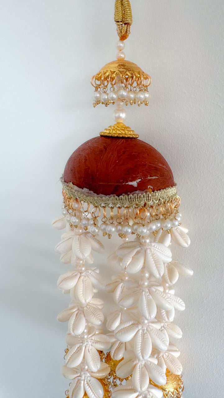 Traditional Coconut // Kaleeray Kaleeray THE KUNDAN SHOP 