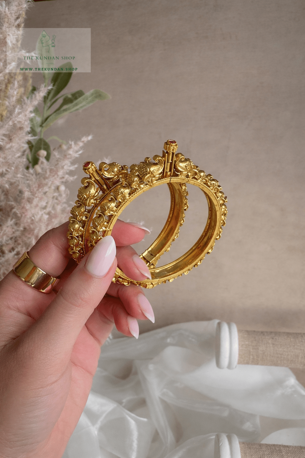 Elephant Embrace // in Antique Bangles THE KUNDAN SHOP 