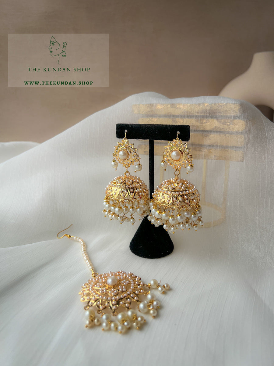 Pearl Instance in Jadau Earrings + Tikka THE KUNDAN SHOP Pearl 