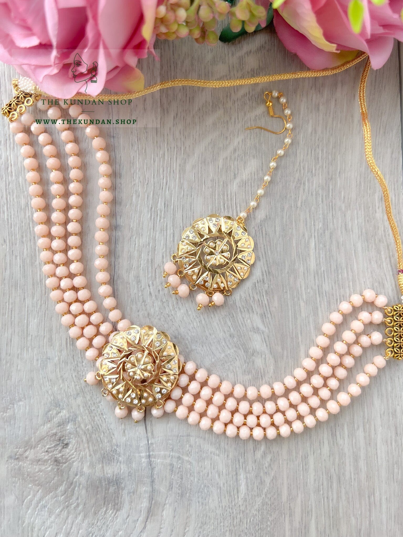 Center Pendant in Jadau Necklace Sets THE KUNDAN SHOP Peach 