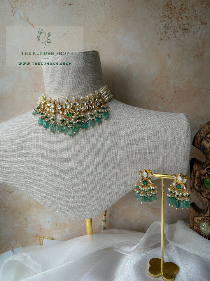 Sweetheart in Green Necklace Sets THE KUNDAN SHOP 