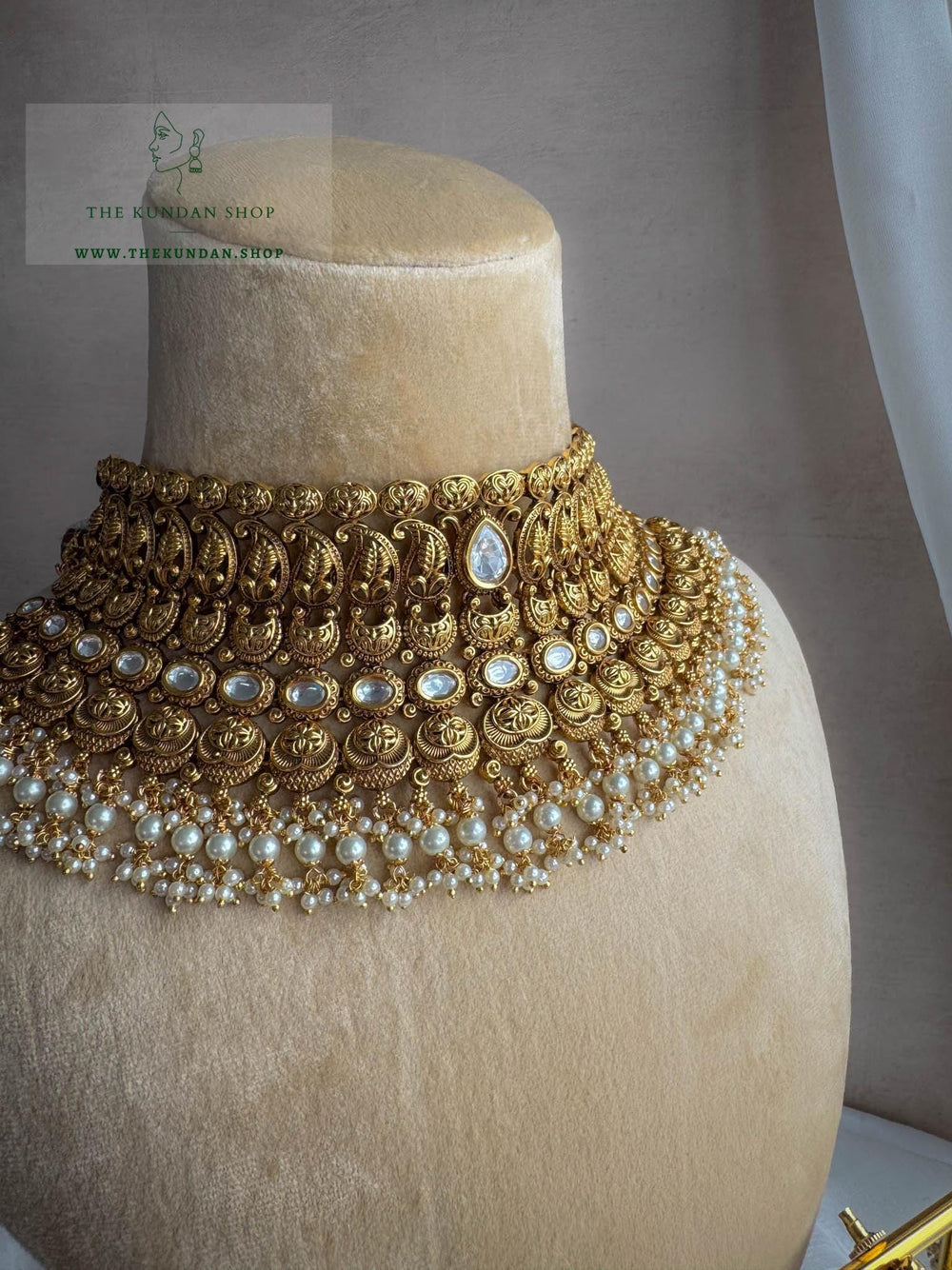 The Kundan Heart in Antique Necklace Sets THE KUNDAN SHOP 