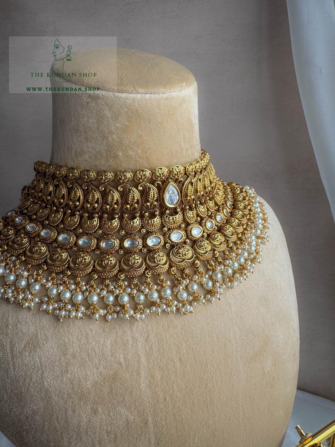 The Kundan Heart in Antique Necklace Sets THE KUNDAN SHOP 